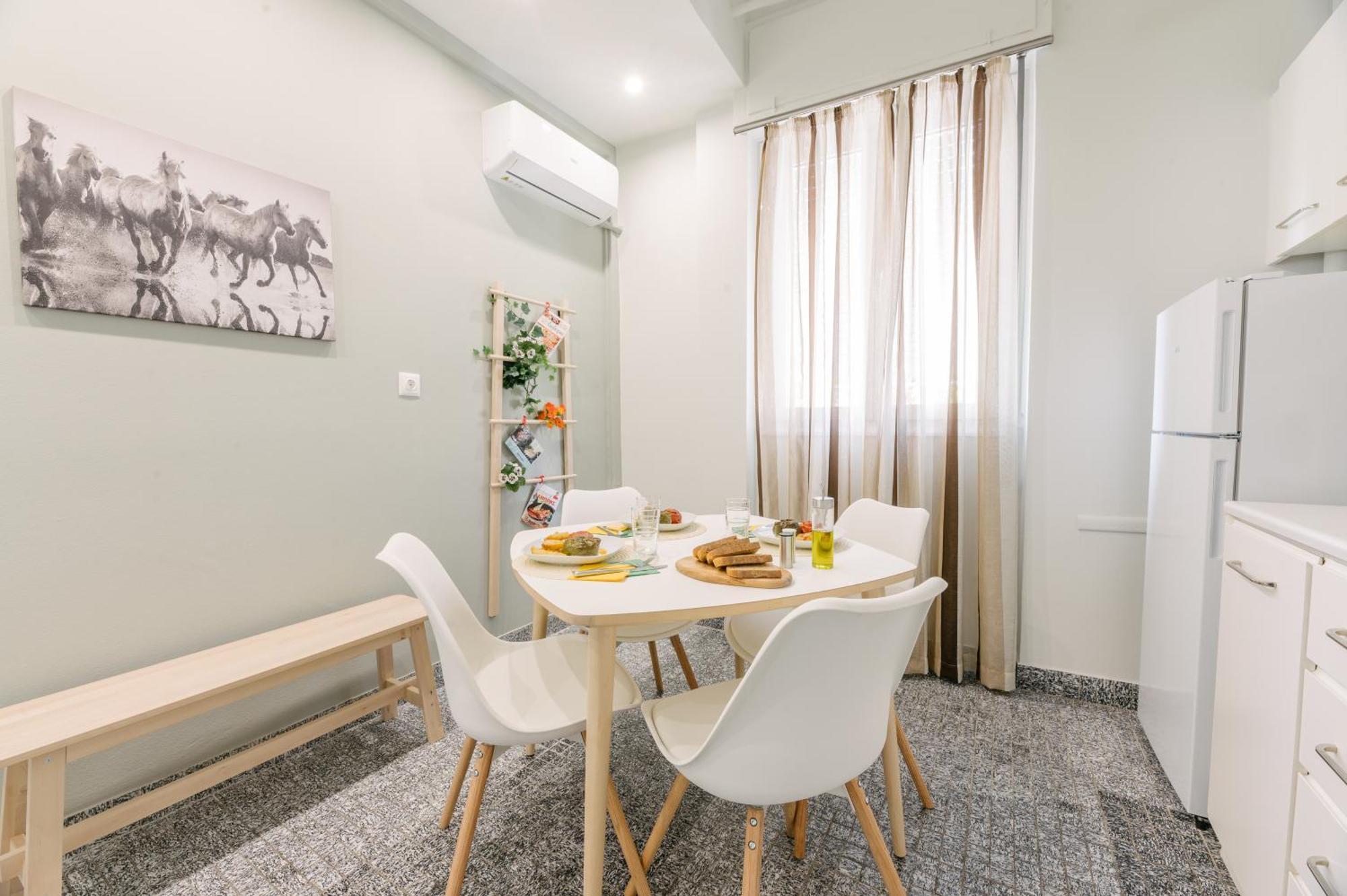 Ourania By Heloni Apartments Athen Eksteriør billede